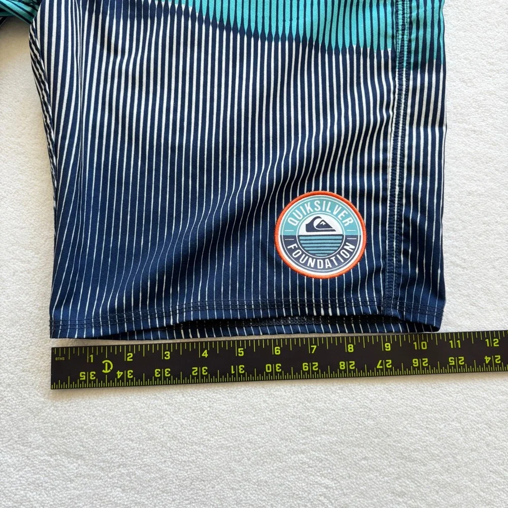 Quiksilver Foundation Board Shorts Men‎ 32 Multicolor Sunset Stripe AQYBS00019
